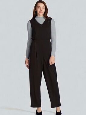 Uniqlo Sleeveless Cropped Jumpsuit